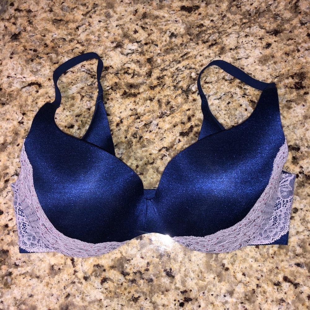 3/$30 Victoria’s Secret Bra